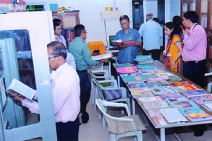 Anand Arts College campus in Anand, Gujarat, India — photo 5
